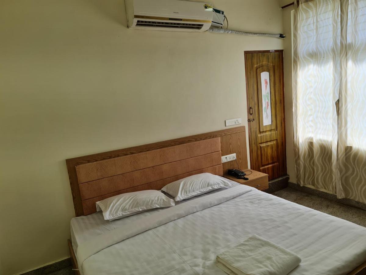 ולורה Vijay Shree Inn מראה חיצוני תמונה
