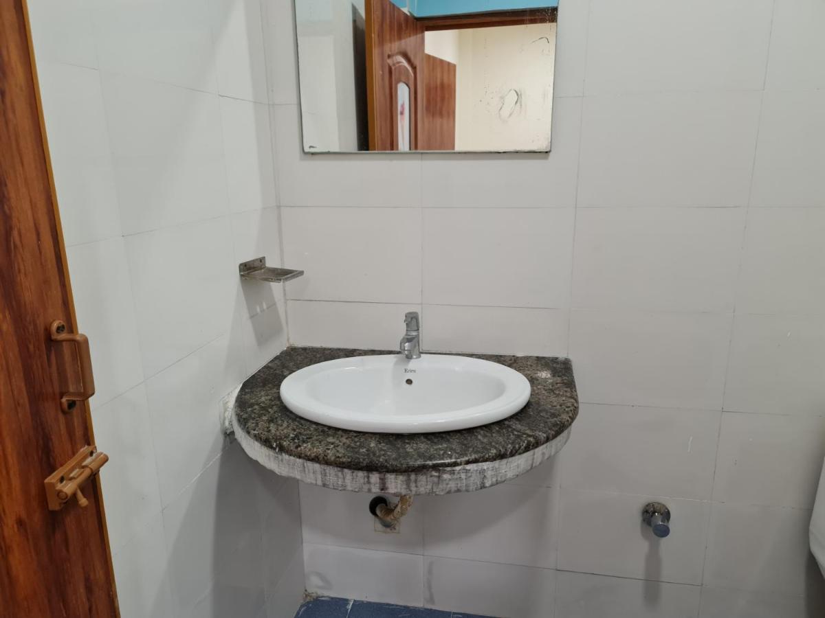 ולורה Vijay Shree Inn מראה חיצוני תמונה