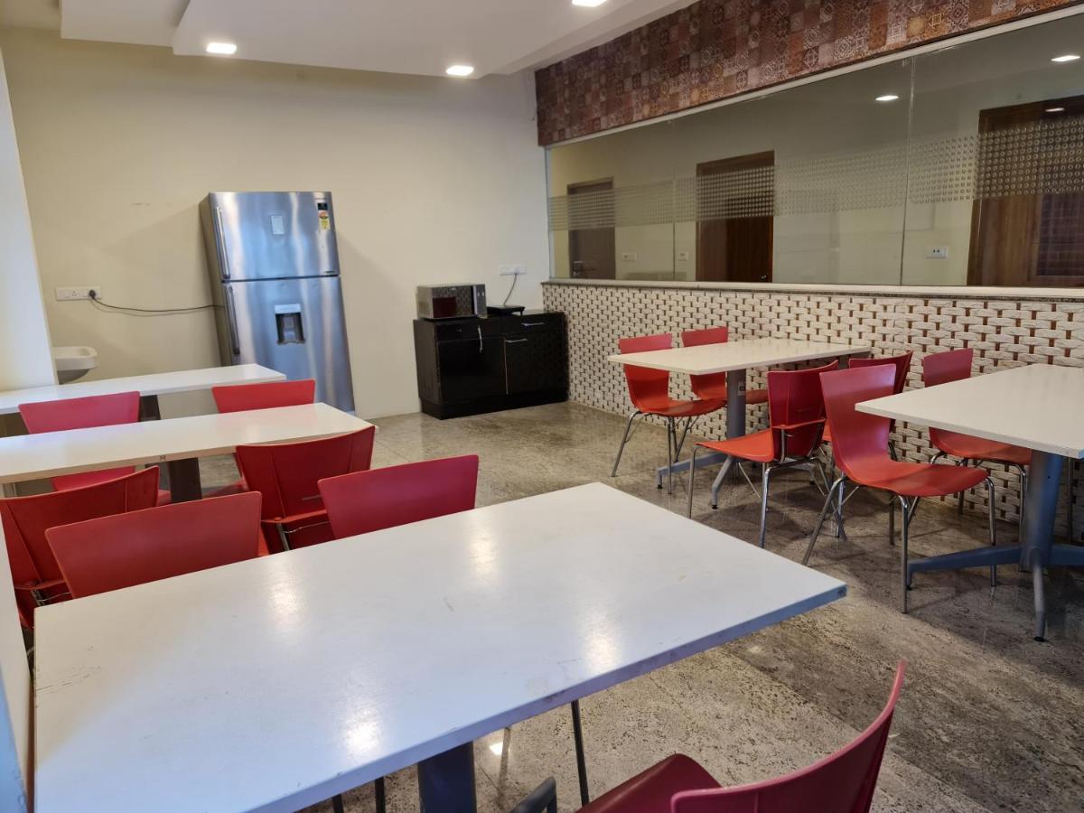 ולורה Vijay Shree Inn מראה חיצוני תמונה