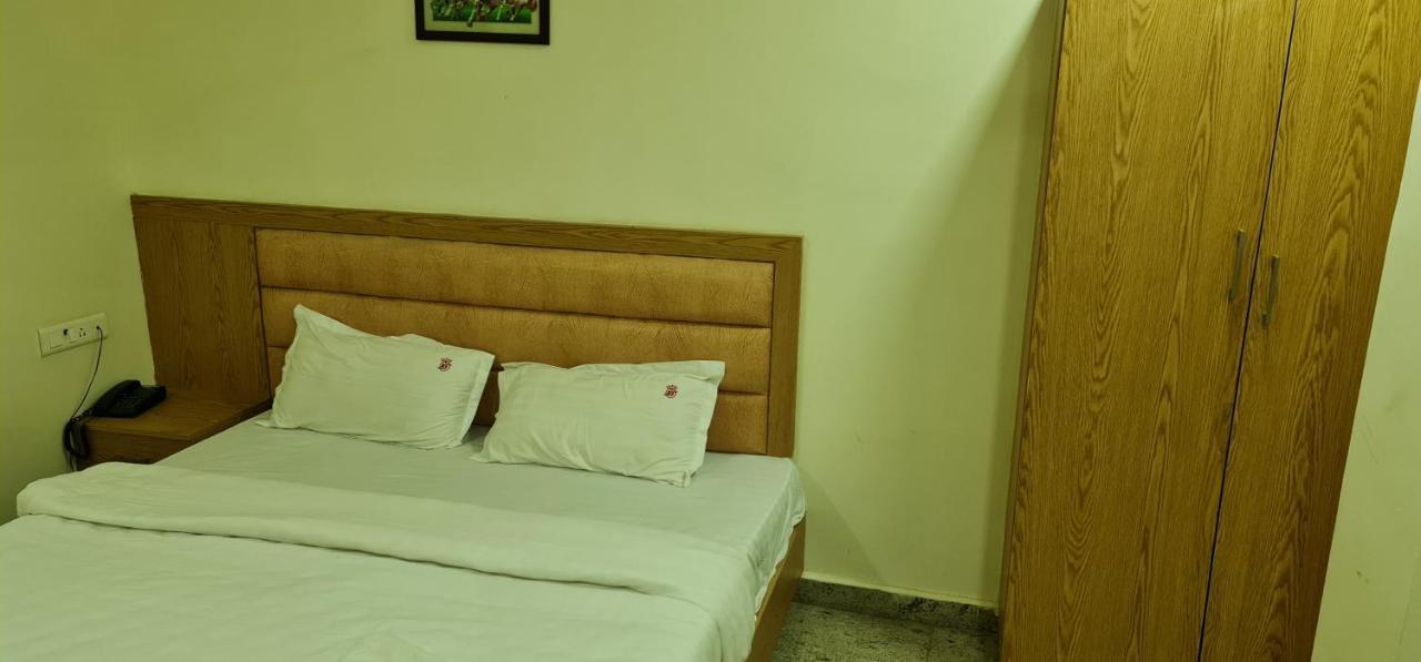 ולורה Vijay Shree Inn מראה חיצוני תמונה